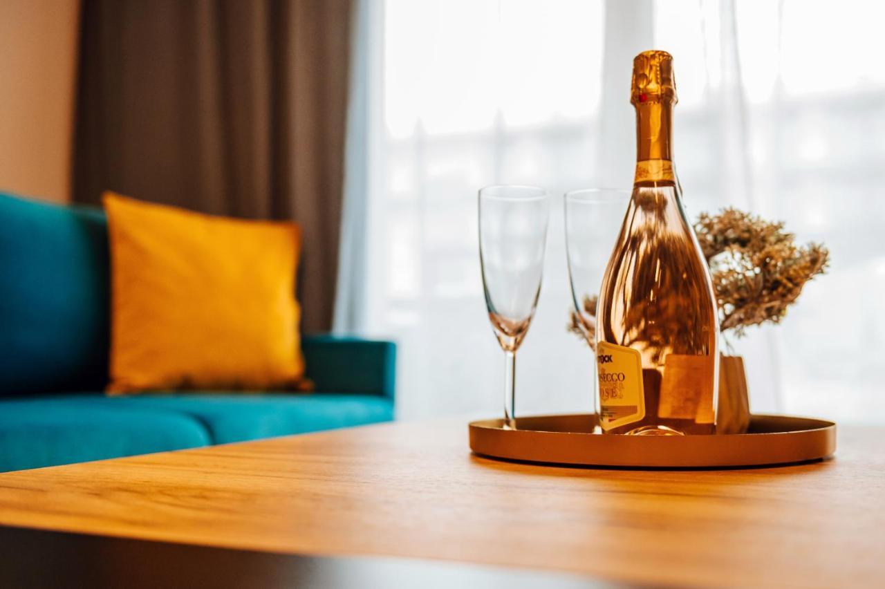 Apartament Turkusowy - Basen, Sauna, Klimatyzacja Dziwnow Ngoại thất bức ảnh
