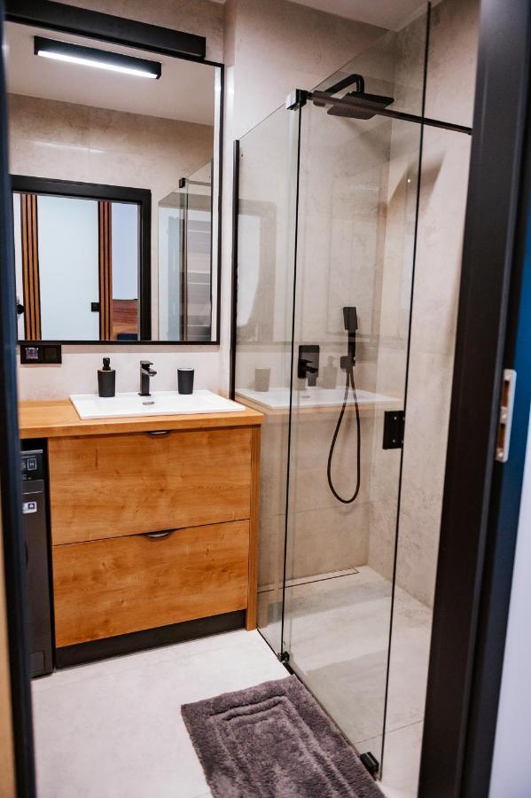 Apartament Turkusowy - Basen, Sauna, Klimatyzacja Dziwnow Ngoại thất bức ảnh
